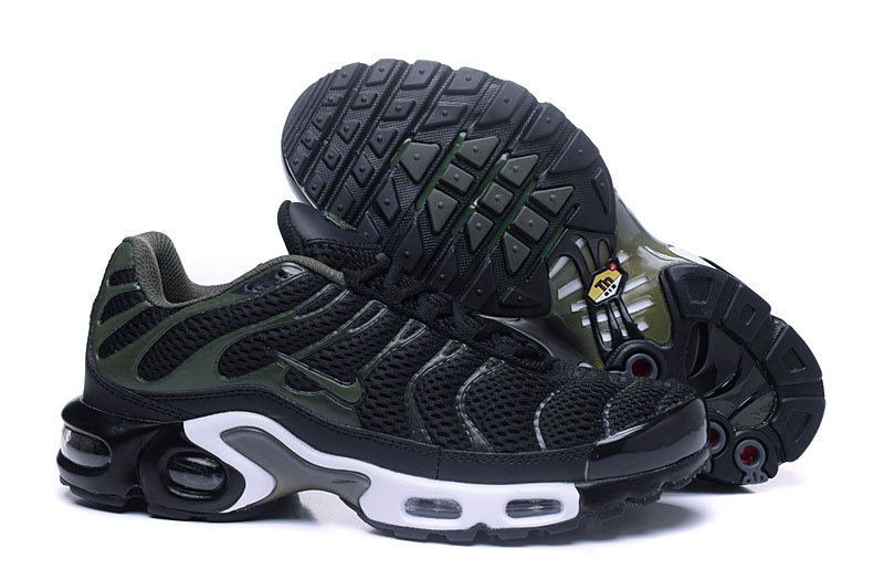 chaussure homme nike tn